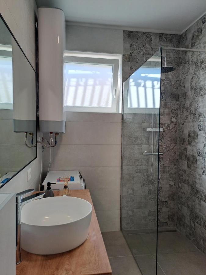 Apartman Borna Vrbnik  Dış mekan fotoğraf
